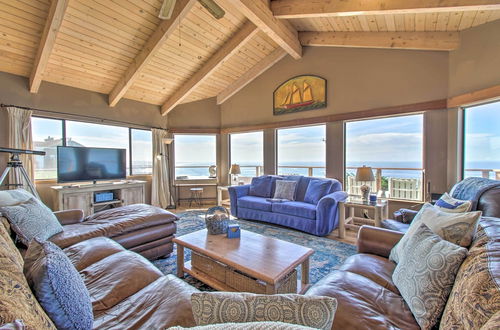 Photo 31 - Spectacular Ocean View Retreat w/ Private Beach