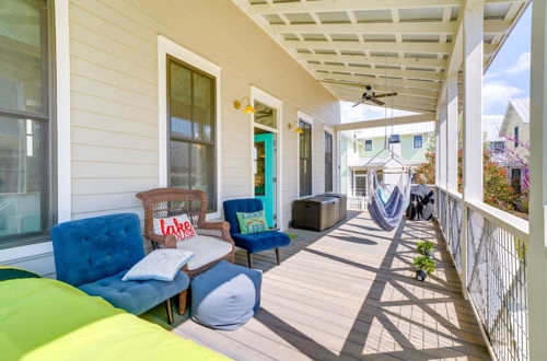 Photo 5 - Carlton Landing Home w/ Poolside Lake View