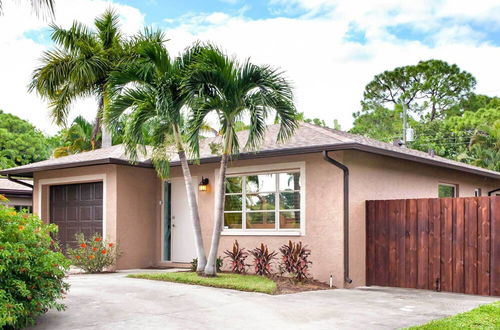 Photo 20 - Cozy Naples Home w/ Lanai - 1 Mi to Bluebill Beach