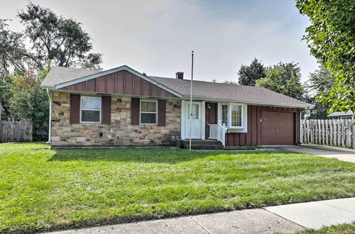 Photo 6 - Glendale Heights Home With Office and Backyard