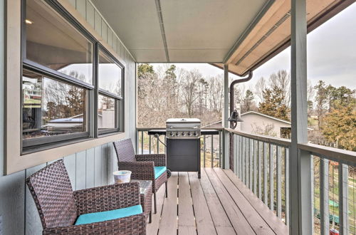 Foto 5 - Rutledge Hilltop Home on Cherokee Lake w/ Decks