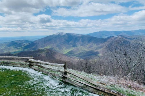 Photo 17 - Wintergreen Mountain Ski Condo