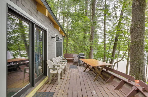 Photo 16 - Lakefront Hartford Cabin w/ Canoe & Boat Ramp