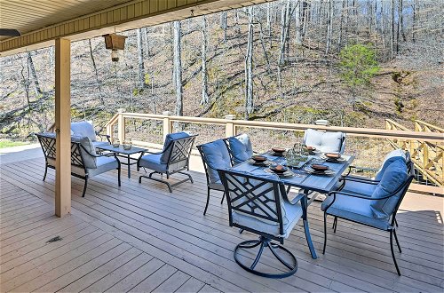 Foto 19 - Remote Tennessee Home w/ Deck, Fireplace, & Creek
