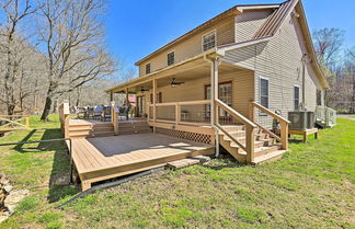 Foto 1 - Remote Tennessee Home w/ Deck, Fireplace, & Creek