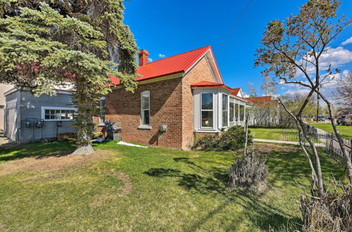 Photo 4 - Chic Downtown Home w/ Grill, Steps to Main Street