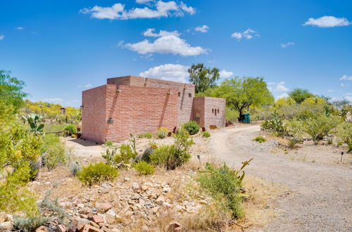 Foto 14 - Unique Desert Home ~ 6 Mi to Downtown Tucson