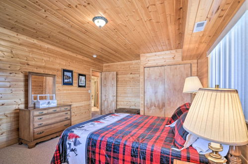 Photo 17 - Pet-friendly Cabin < 1 Mi to Panguitch Lake