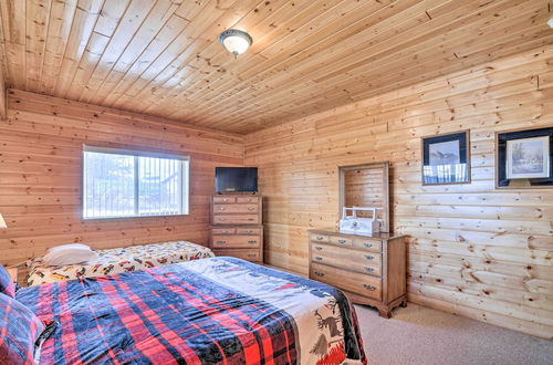 Photo 10 - Pet-friendly Cabin < 1 Mi to Panguitch Lake