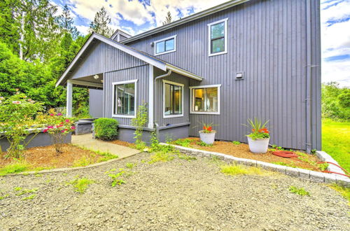 Photo 2 - Stunning Hood Canal Getaway w/ Private Deck