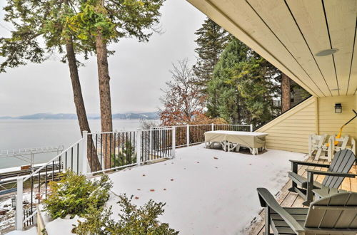 Foto 29 - Peaceful Lakeside Retreat w/ Deck & Amazing Views