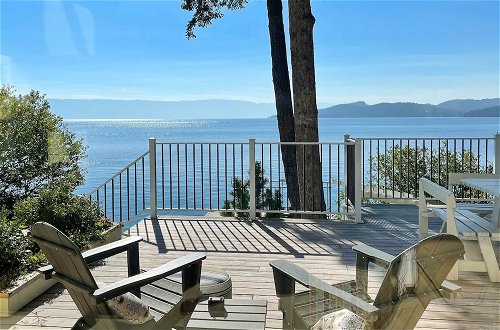 Foto 22 - Peaceful Lakeside Retreat w/ Deck & Amazing Views