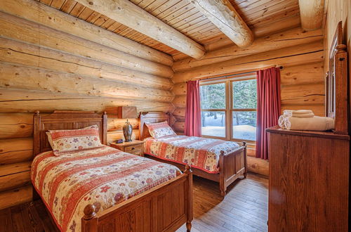 Photo 25 - Executive Plus 52 - Beautiful Spacious log Home With Private hot tub Pool