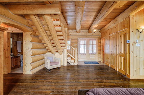 Photo 9 - Executive Plus 52 - Beautiful Spacious log Home With Private hot tub Pool