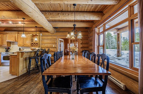 Photo 12 - Executive Plus 52 - Beautiful Spacious log Home With Private hot tub Pool