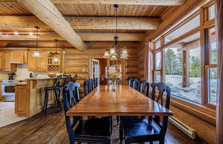 Photo 2 - Executive Plus 52 - Beautiful Spacious log Home With Private hot tub Pool