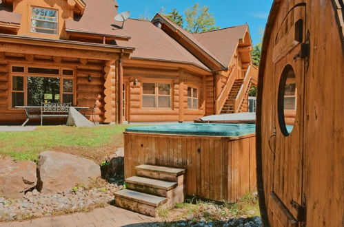 Foto 6 - Executive Plus 52 - Beautiful Spacious log Home With Private hot tub Pool