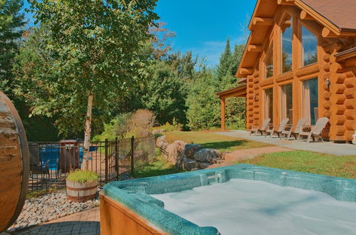 Photo 12 - Executive Plus 52 - Beautiful Spacious log Home With Private hot tub Pool