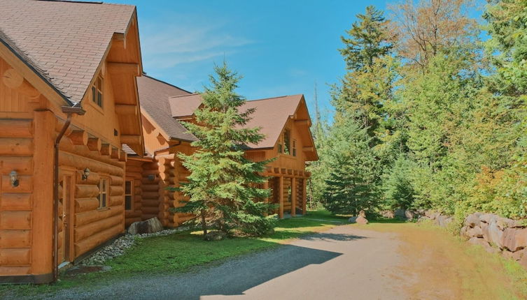 Photo 1 - Executive Plus 52 - Beautiful Spacious log Home With Private hot tub Pool