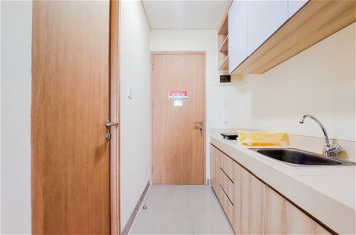 Photo 6 - Cozy Stay And Good Deal Studio Apartment B Residence