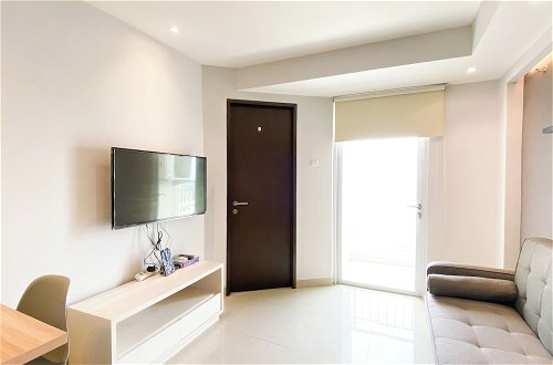 Photo 17 - Minimalist And Cozy 1Br Apartment At Mustika Golf Residence