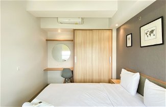 Foto 3 - Minimalist And Cozy 1Br Apartment At Mustika Golf Residence