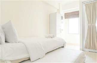 Photo 2 - Minimalist And Homey Studio Green Bay Pluit Apartment