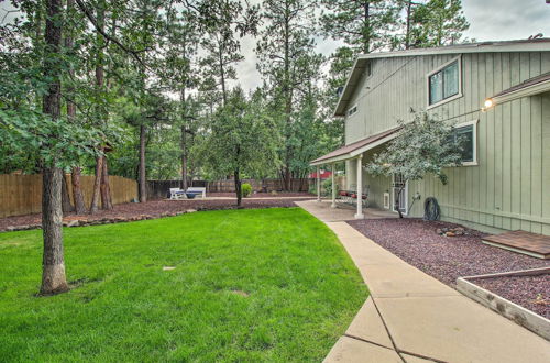 Foto 19 - Cozy Pinetop Retreat w/ Yard & Heated Gazebo