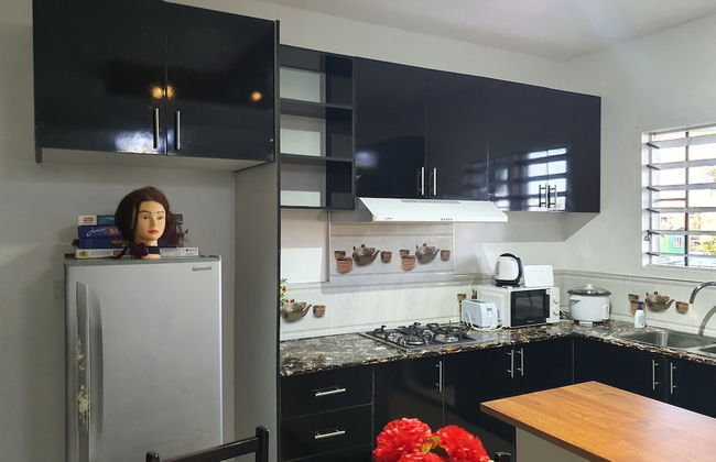 Master Bedroom with Shared Kitchen - Foto 20
