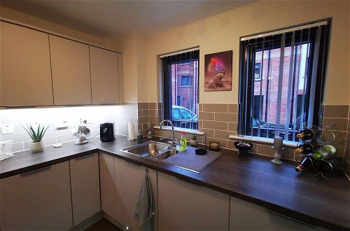 Foto 7 - Luxurious 2-bed Apartment in Belfast Centre