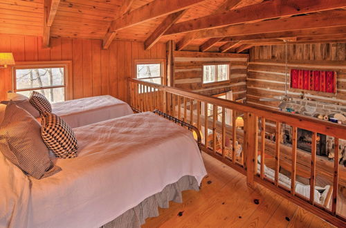 Foto 16 - Cozy Cumberland Mountain Cabin w/ Stunning Views