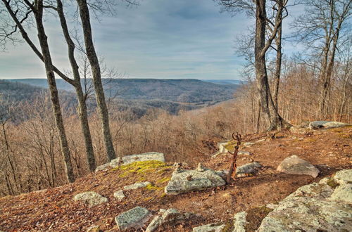 Foto 22 - Cozy Cumberland Mountain Cabin w/ Stunning Views