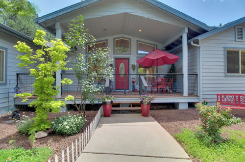 Photo 33 - Pinetop Golf Course Home: Furnished Deck & Views