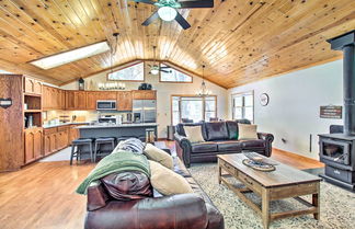 Photo 1 - Pet-friendly Cabin in Pinetop-lakeside