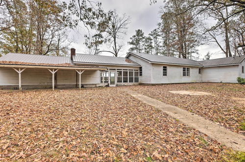 Photo 5 - Charming Gadsden Home w/ Golf Course Views