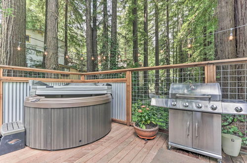 Photo 25 - Redwoods Cabin w/ Hot Tub: Walk to Russian River