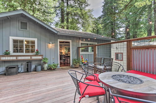 Photo 10 - Redwoods Cabin w/ Hot Tub: Walk to Russian River