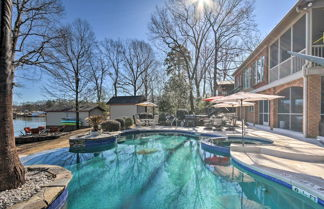 Photo 2 - Luxe Lakefront Apartment w/ Shared Pool & Dock