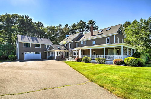 Foto 1 - Superb 3-story Kennebunk Home - 1/2 Mi to Beach