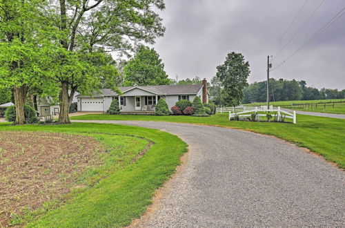 Foto 11 - Millersburg Home w/ Covered Porch & Fire Pit