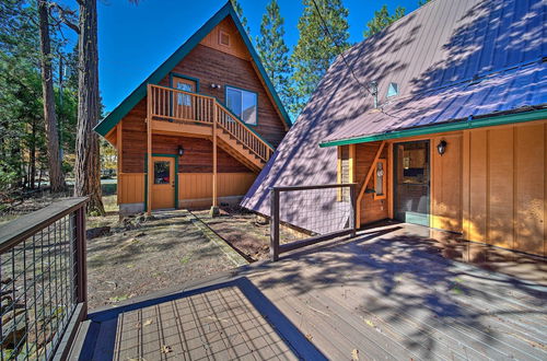 Photo 9 - Rustic Trinity Center Cabin w/ Deck Near Fishing