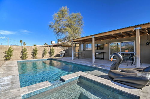 Photo 15 - Luxe Scottsdale Retreat w/ Pool & Hot Tub