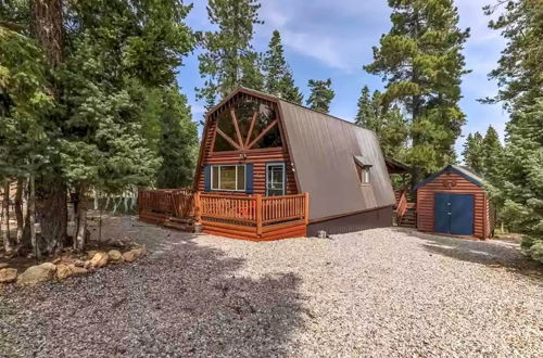 Foto 1 - Unique Forest Cabin With Deck: Ski, Hike, Fish