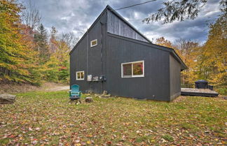 Photo 2 - Whimsical Winhall Cottage w/ Private Hot Tub