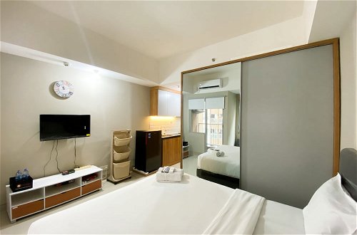 Photo 6 - Simply Studio Room Gateway Park Lrt City Bekasi Apartment
