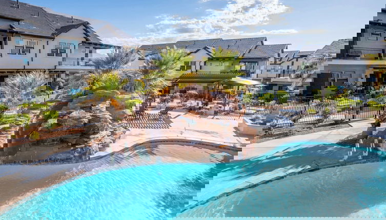 Foto 1 - Coral Paradise Community Pool