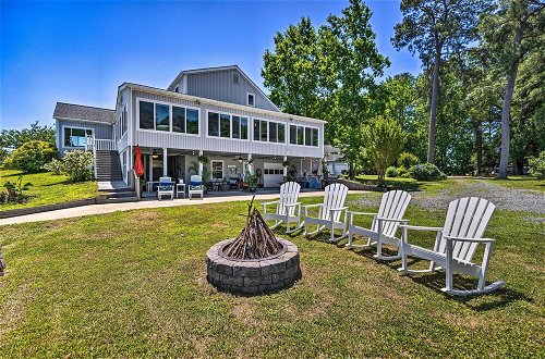Foto 41 - Idyllic Waterfront Home w/ Game Room, Shared Dock