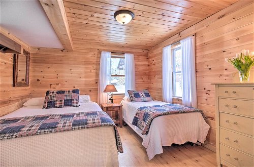 Foto 6 - Picturesque Maine Getaway w/ Lake Access