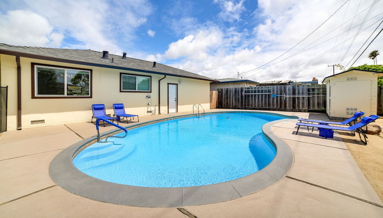 Foto 1 - Salinas Home w/ Pool - Near Weathertech Raceway