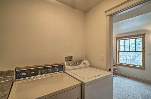 Photo 19 - Updated Townhome w/ Hot Tub - Walk to Downtown